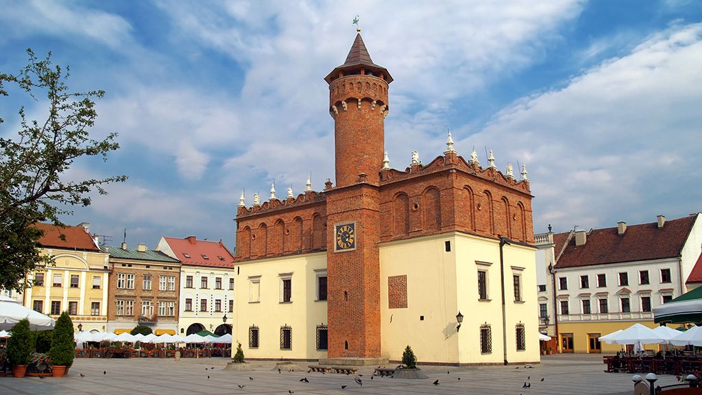 Attractions in Tarnow - the best places and sights to visit Market square in Tarnow