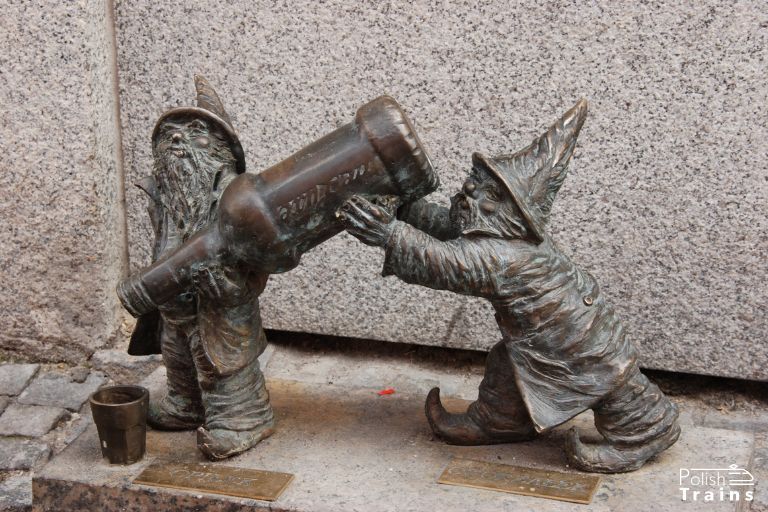 Dwarf statues in Wroclaw Dwarf statues in Wroclaw