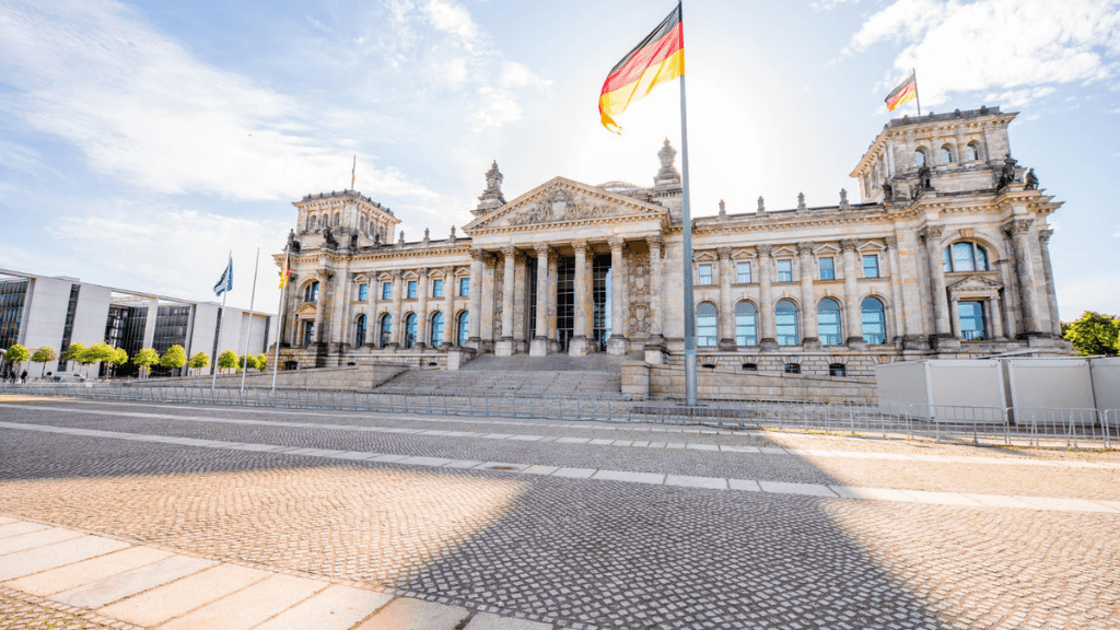 Reichstag Building Graphic with the Reichstag building