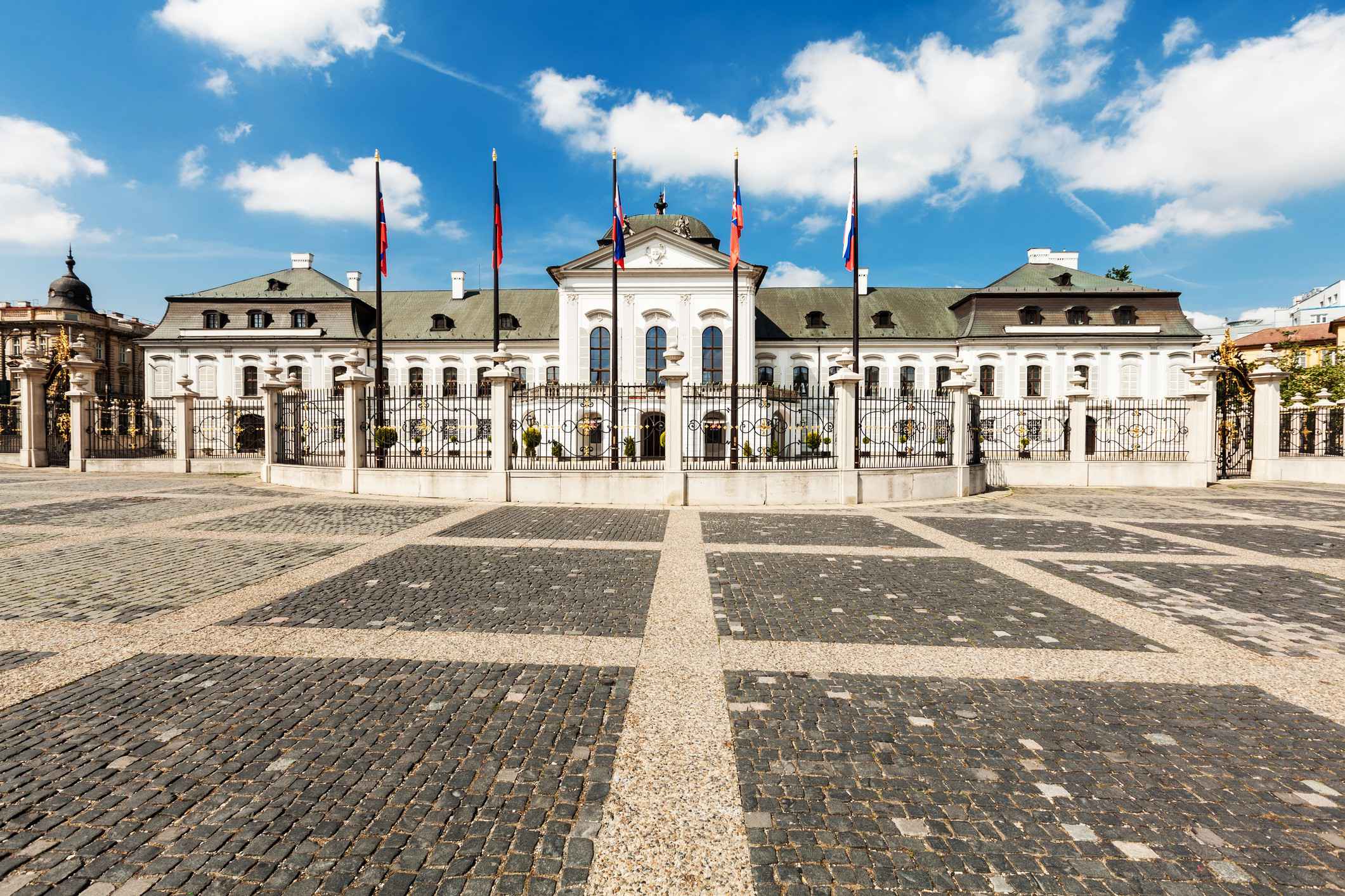 Warsaw -Bratislava train - check the best connections Bratislava Presidential Palace