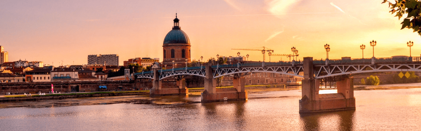 toulouse in the evening