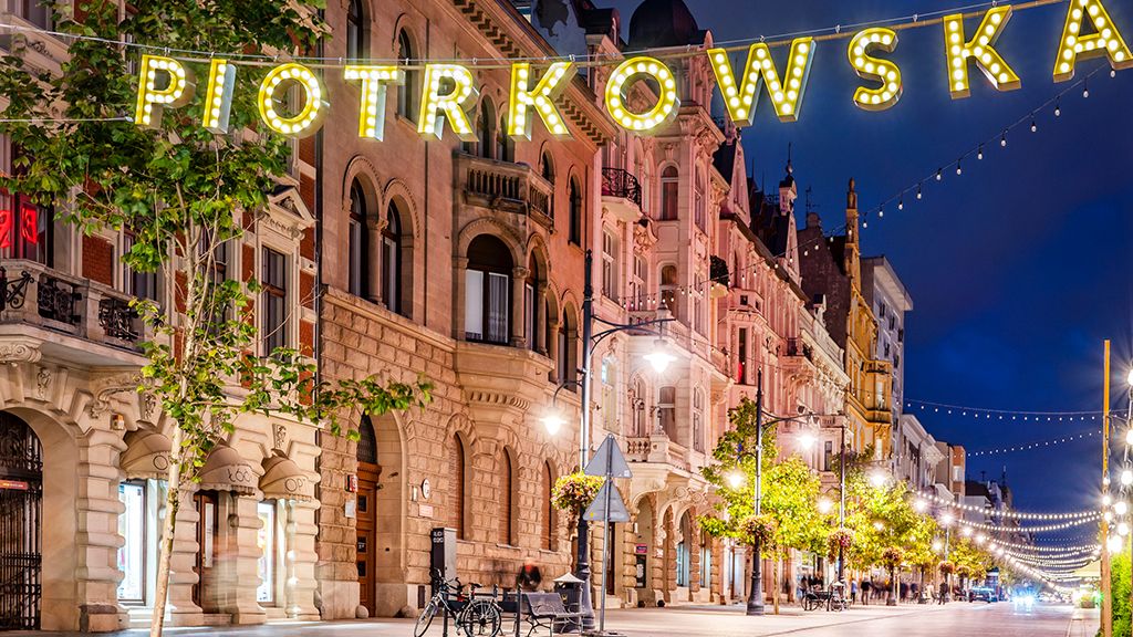 Attractions in Lodz - the best places and sights to visit The Passage of Roses in Łódź